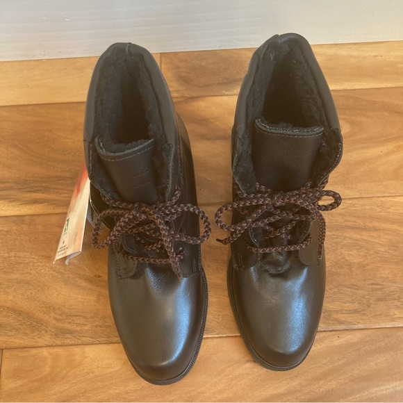 NWT Vintage Waterproof Black Leather Lined Insulated Winter Moto Boots 6.5 - Picture 5 of 12